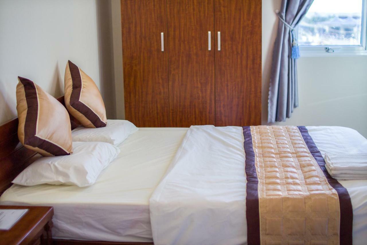 Hotel Nguyen Phuoc Pleiku Zewnętrze zdjęcie
