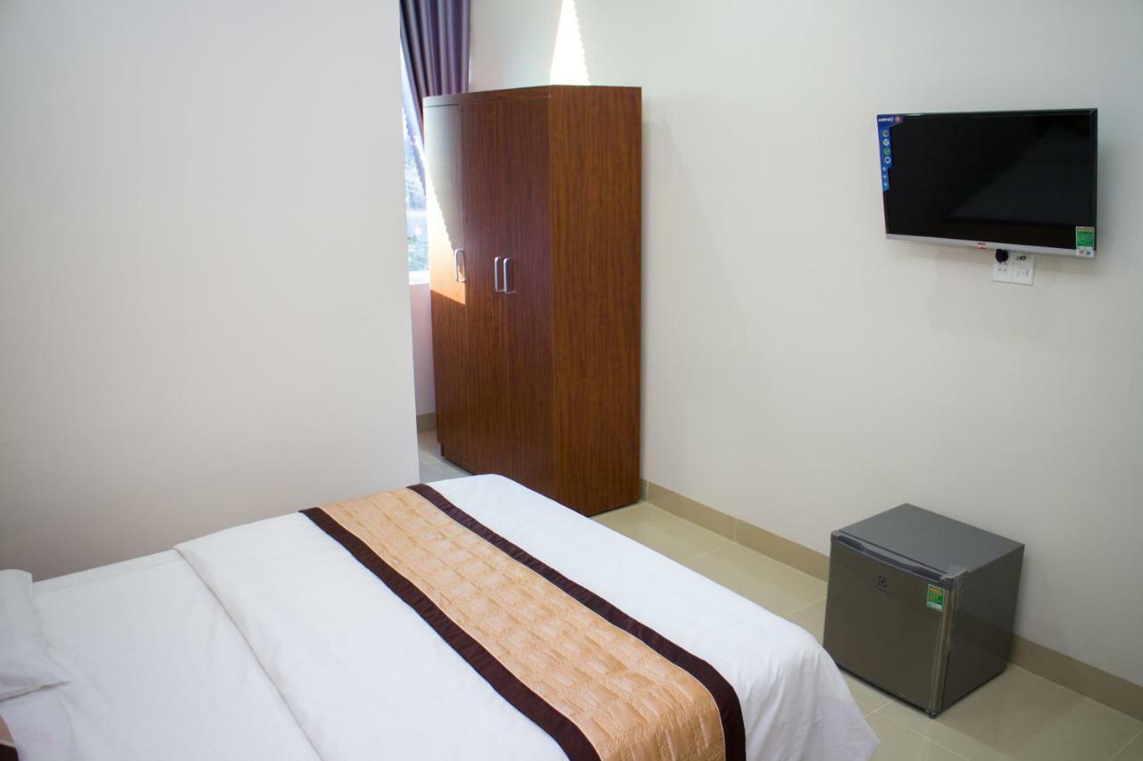Hotel Nguyen Phuoc Pleiku Zewnętrze zdjęcie